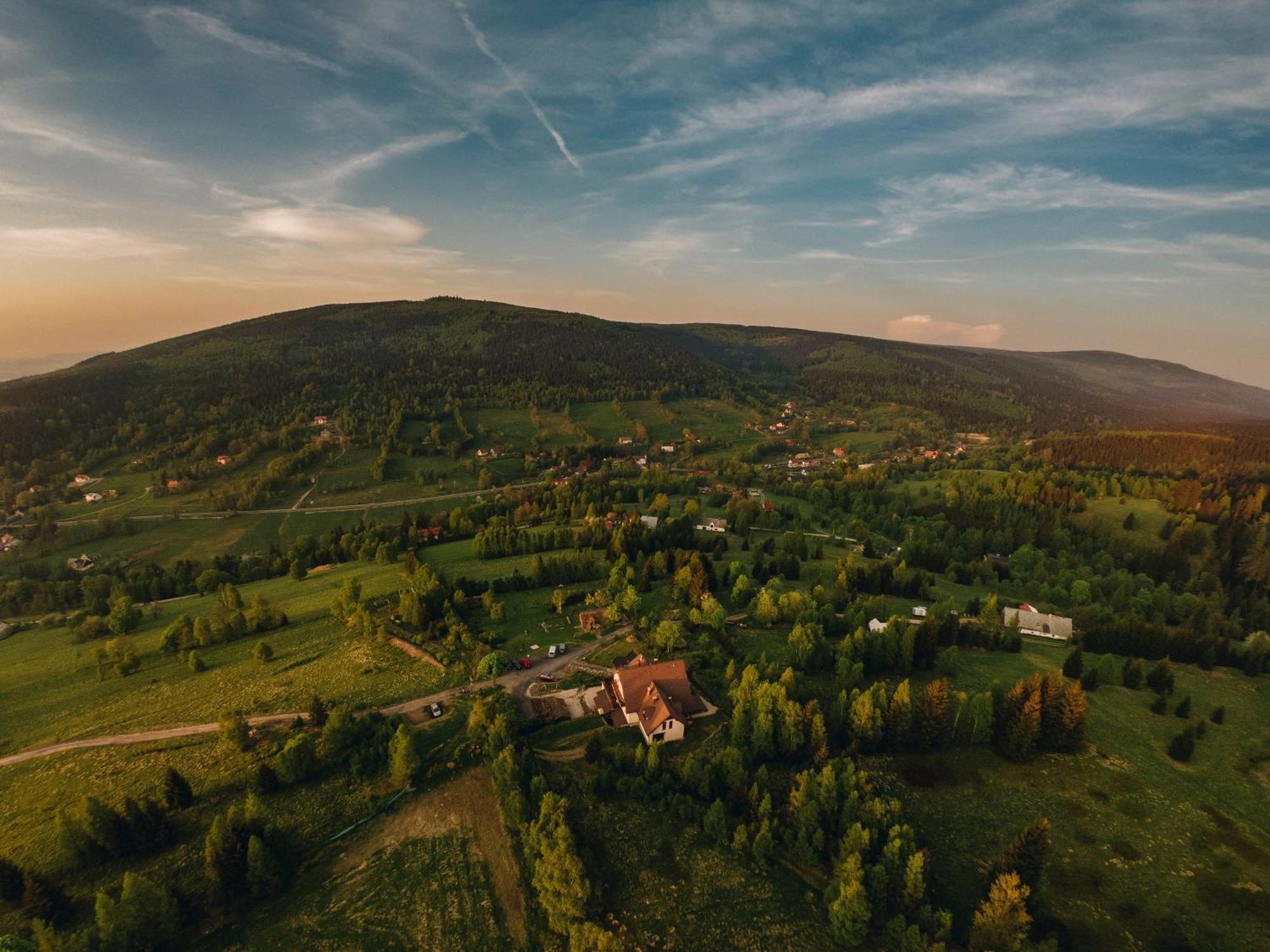 Willa Z Gwarantowanym Widokiem Na Gory Aleksander Panorama Swieradow-Zdroj Exterior photo